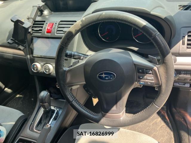 Subaru XV HYBRID 2014-02 8686677-17