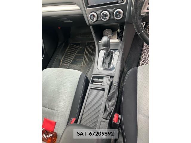 Subaru XV HYBRID 2013-07 8746134-22