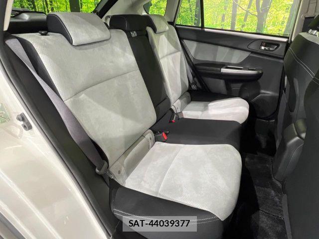 Subaru XV HYBRID 2014-04 8831859-9