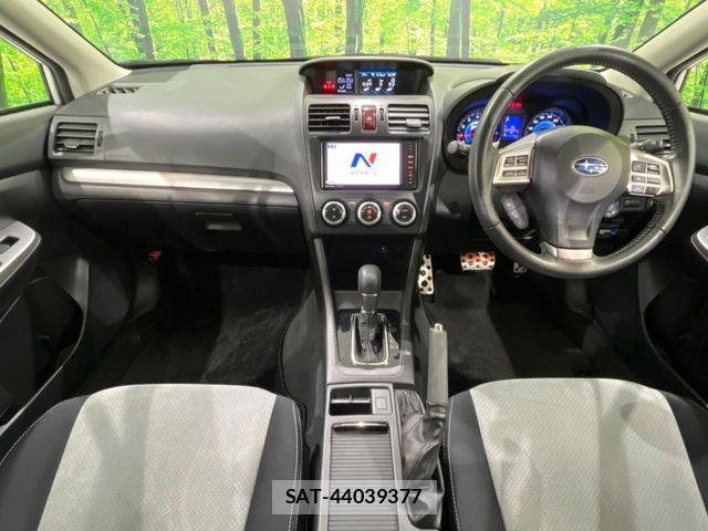 Subaru XV HYBRID 2014-04 8831859-1