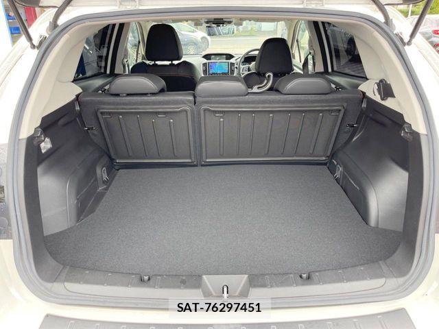 Subaru XV HYBRID 2019-12 8831855-9