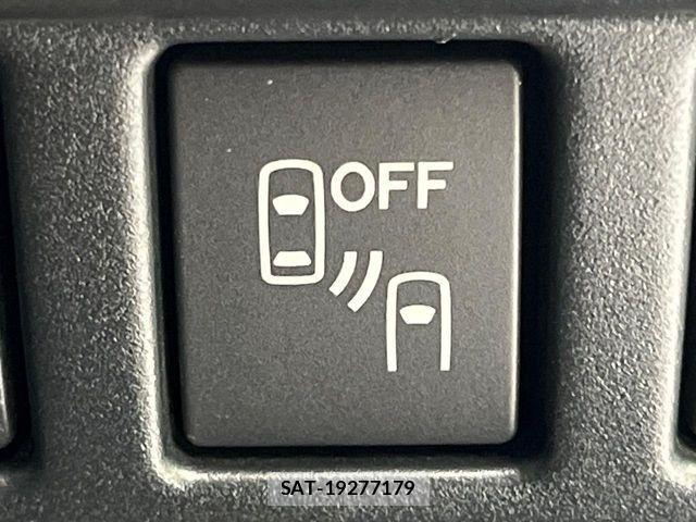 Subaru XV HYBRID 2019-03 8831858-5