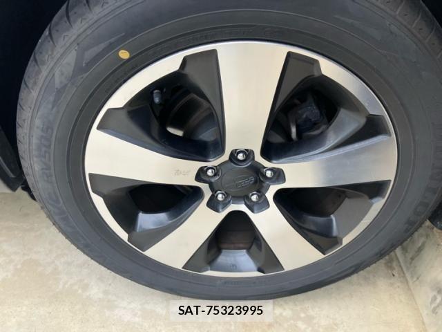 Subaru XV HYBRID 2013-09 8850760-10