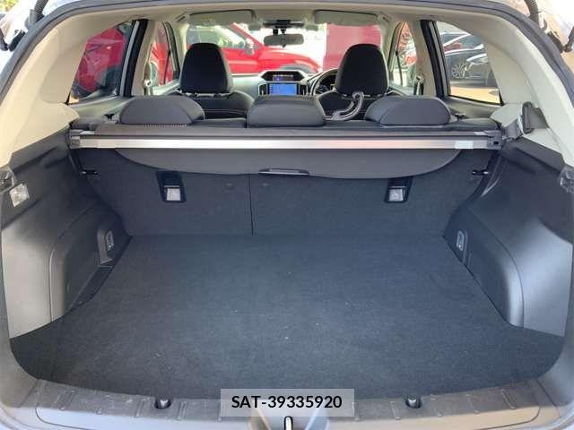Subaru XV HYBRID 2018-11 8850758-16