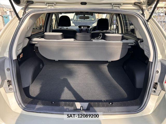 Subaru XV HYBRID 2013-07 8882416-14