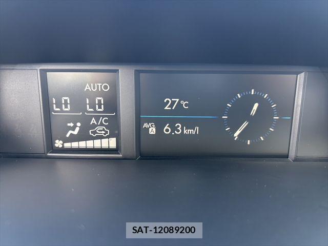 Subaru XV HYBRID 2013-07 8882416-15