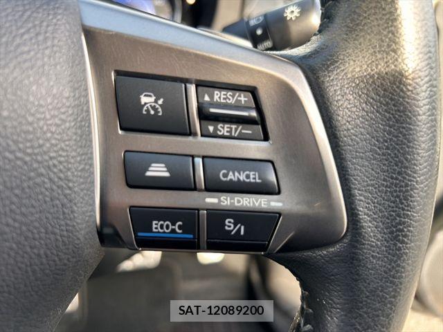 Subaru XV HYBRID 2013-07 8882416-27