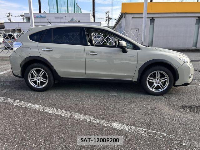 Subaru XV HYBRID 2013-07 8882416-3
