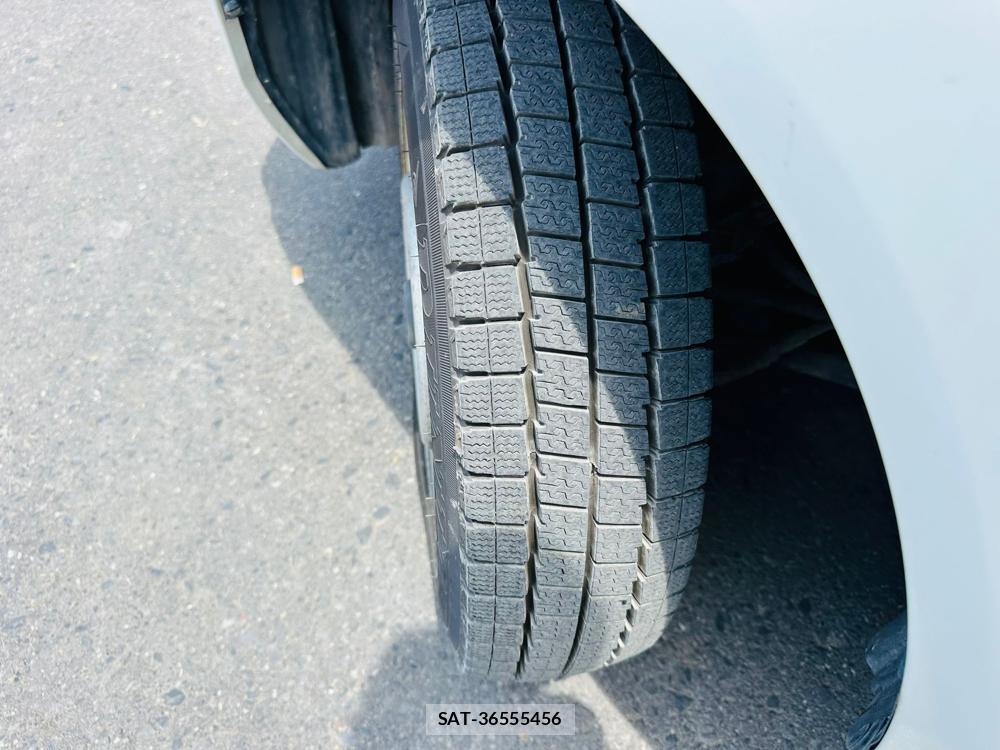 Toyota SUCCEED 2019-11 7536914-31