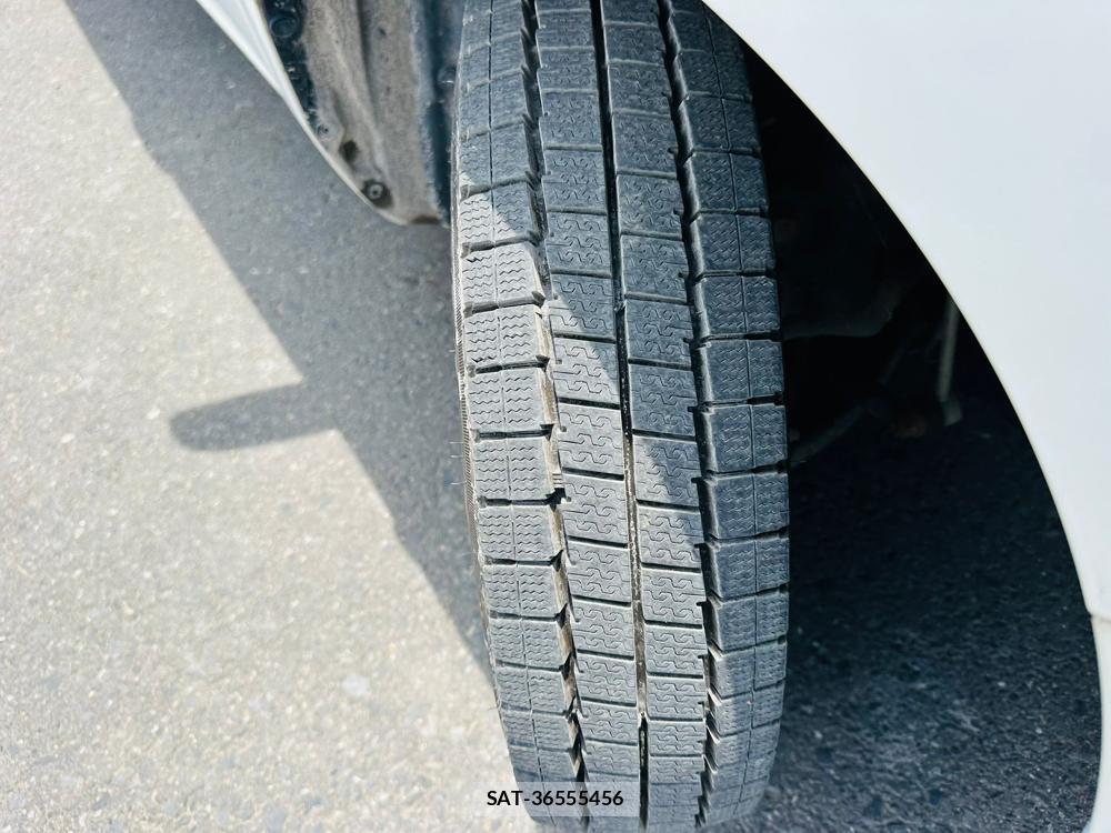 Toyota SUCCEED 2019-11 7536914-32