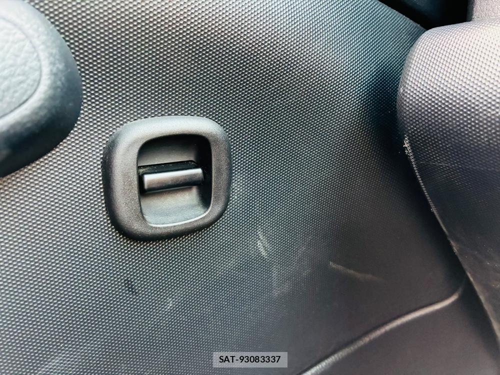 Toyota SUCCEED 2019-06 7914964-23