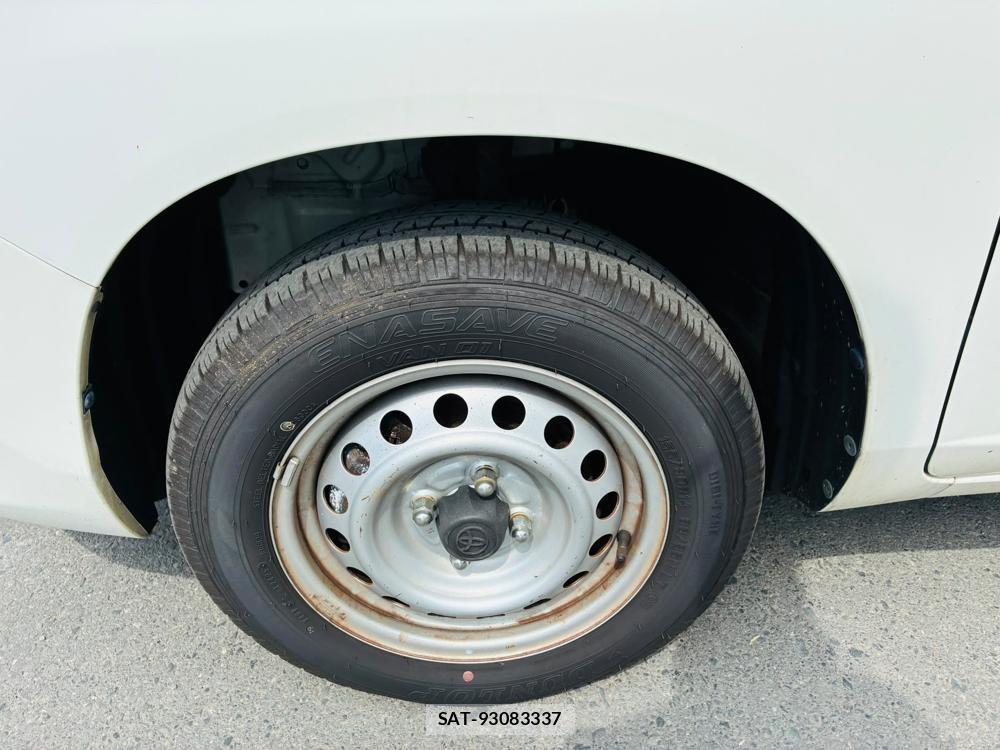 Toyota SUCCEED 2019-06 7914964-29
