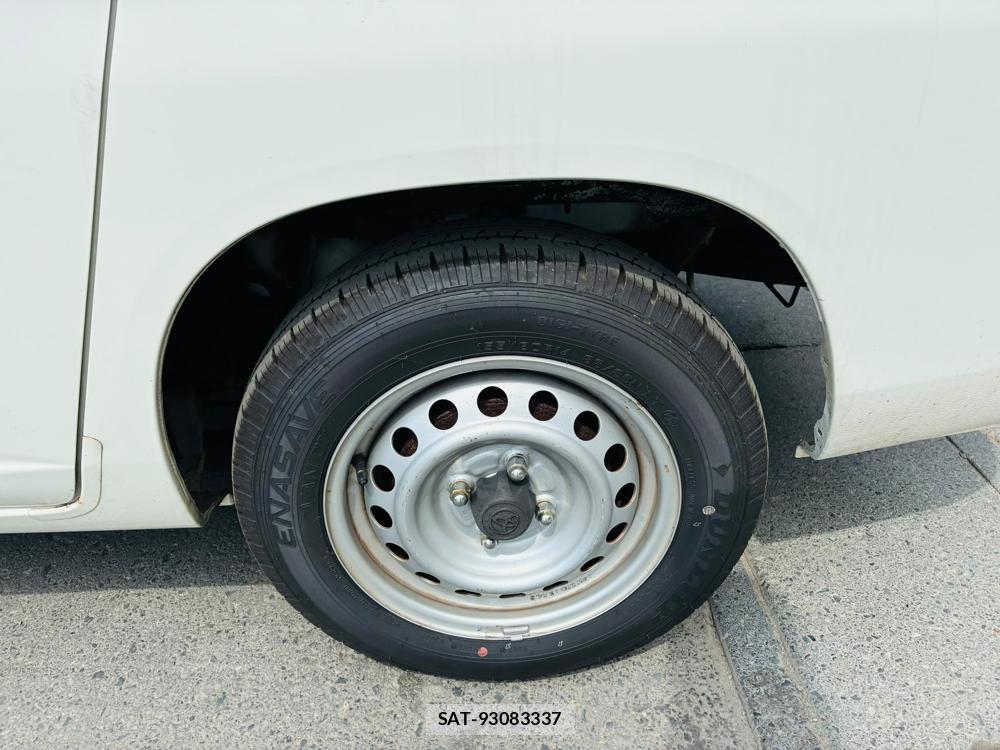 Toyota SUCCEED 2019-06 7914964-30