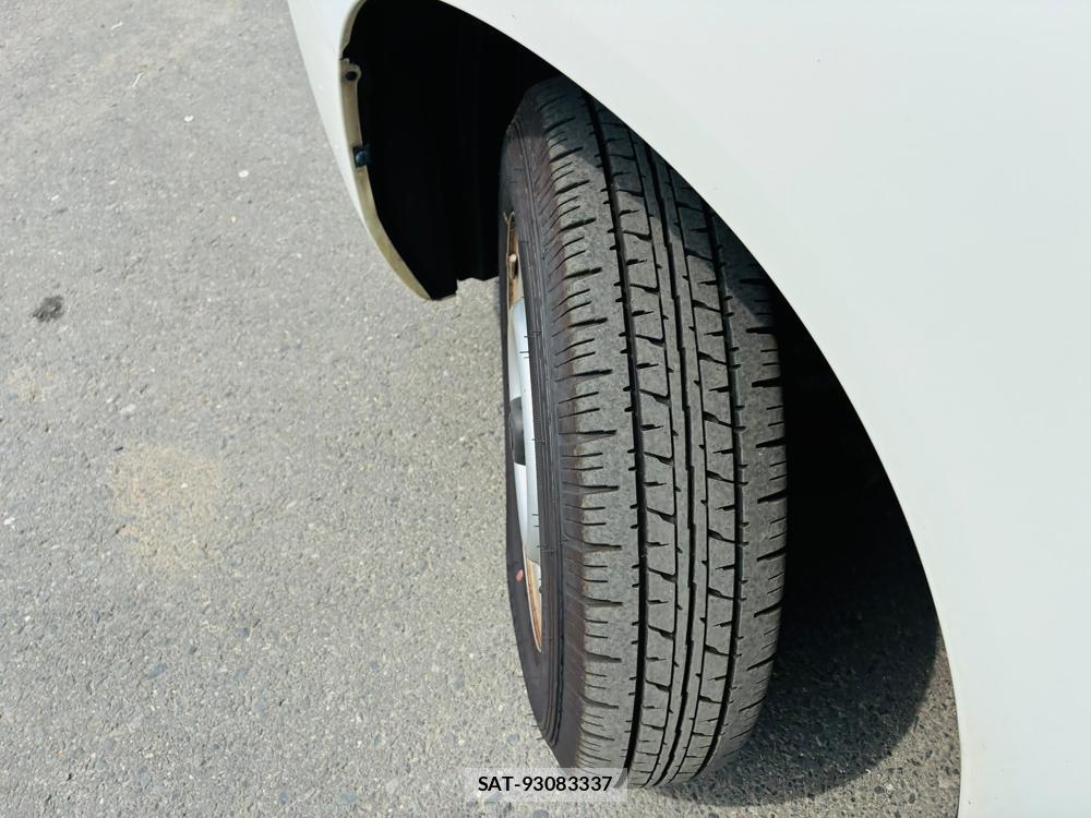 Toyota SUCCEED 2019-06 7914964-31