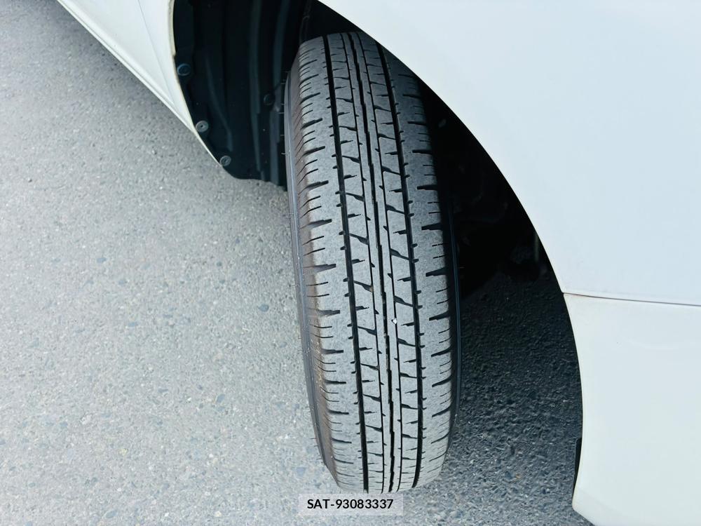 Toyota SUCCEED 2019-06 7914964-32
