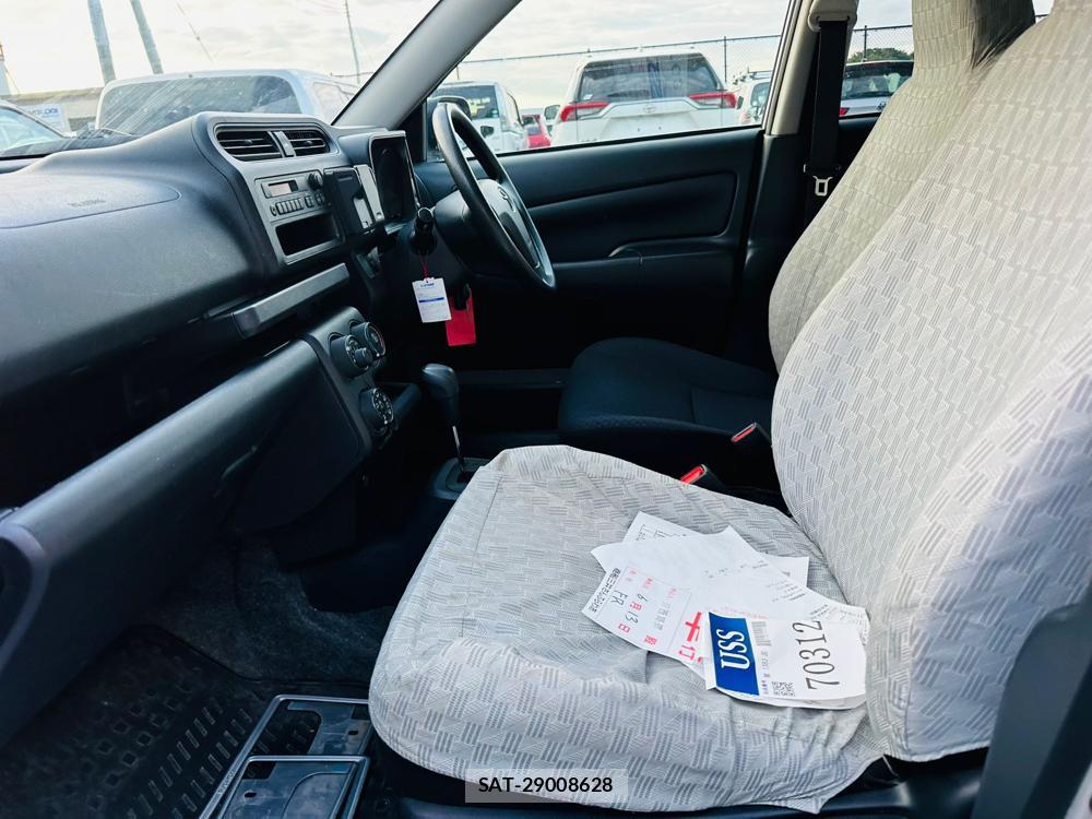 Toyota SUCCEED 2019-03 7349928-10