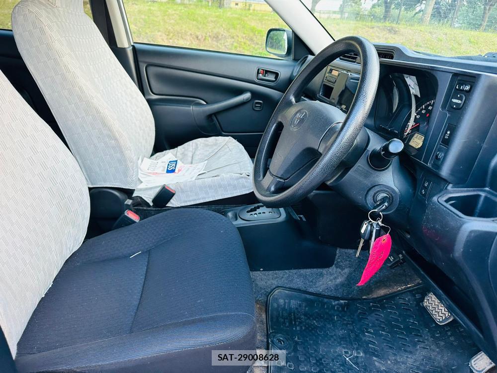 Toyota SUCCEED 2019-03 7349928-11