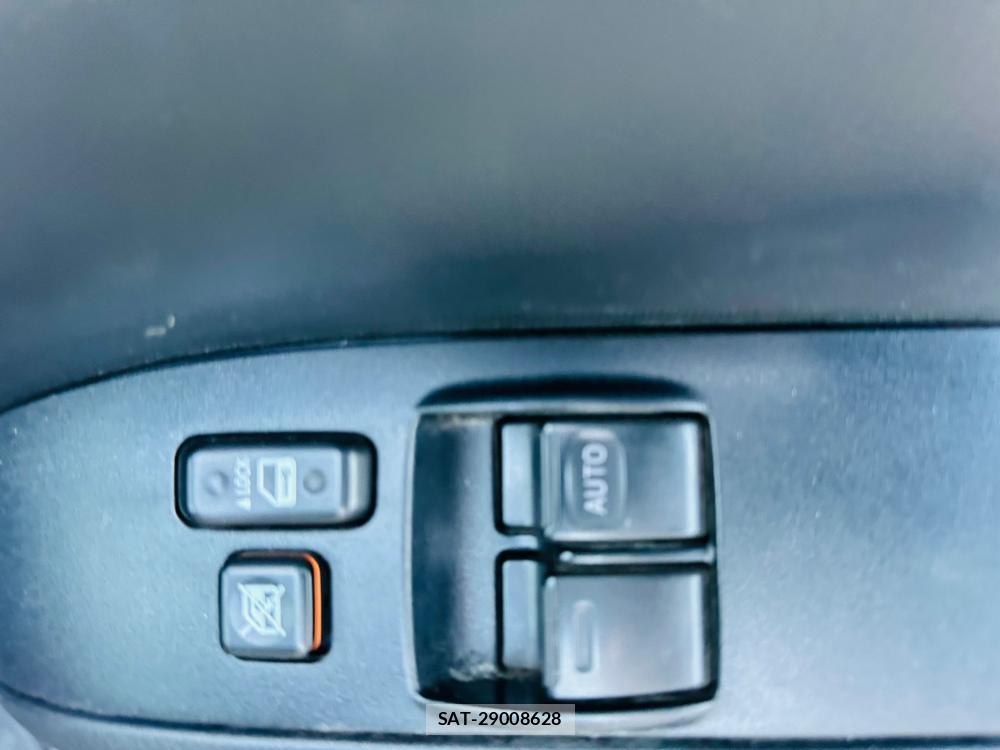 Toyota SUCCEED 2019-03 7349928-21
