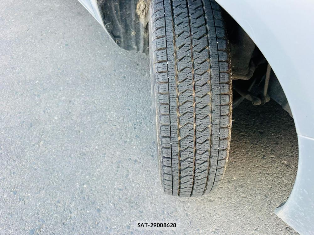 Toyota SUCCEED 2019-03 7349928-32