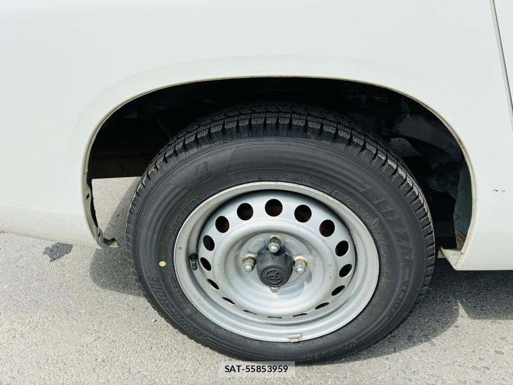 Toyota SUCCEED 2020-04 7632872-27