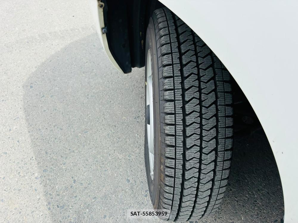 Toyota SUCCEED 2020-04 7632872-32