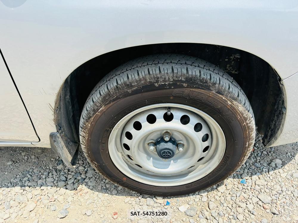 Toyota SUCCEED 2019-04 7736068-28
