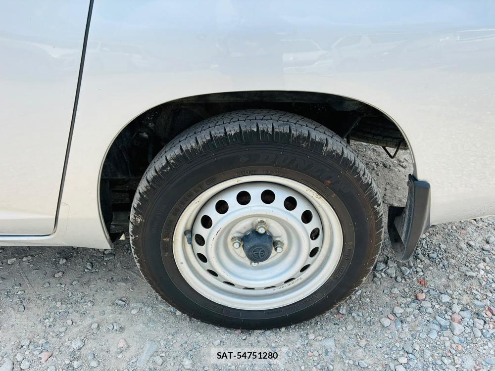Toyota SUCCEED 2019-04 7736068-30