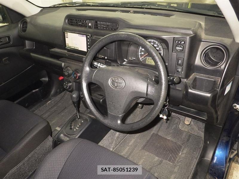 Toyota SUCCEED 2020-05 8842519-4