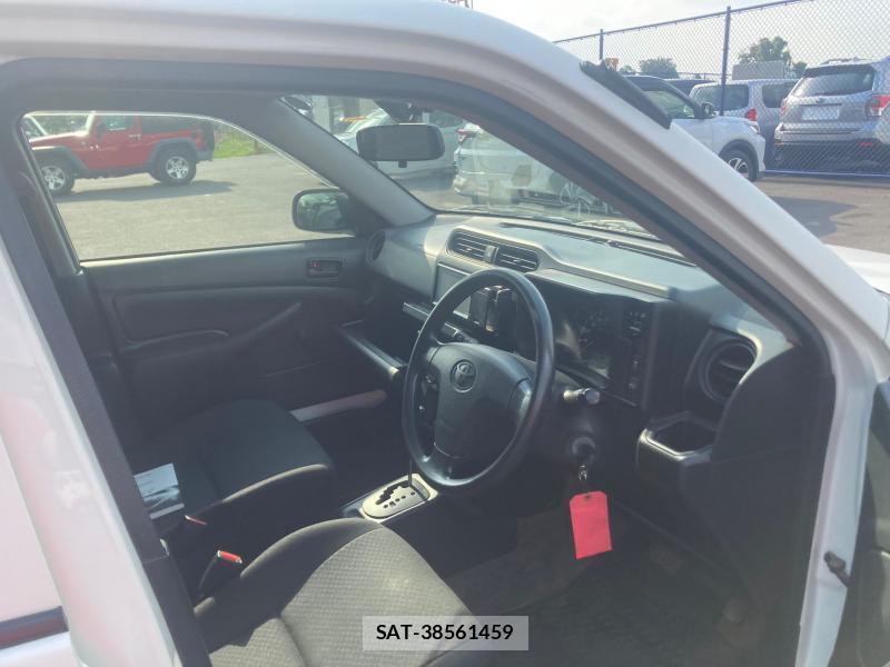 Toyota SUCCEED VAN 2018 1240028-11