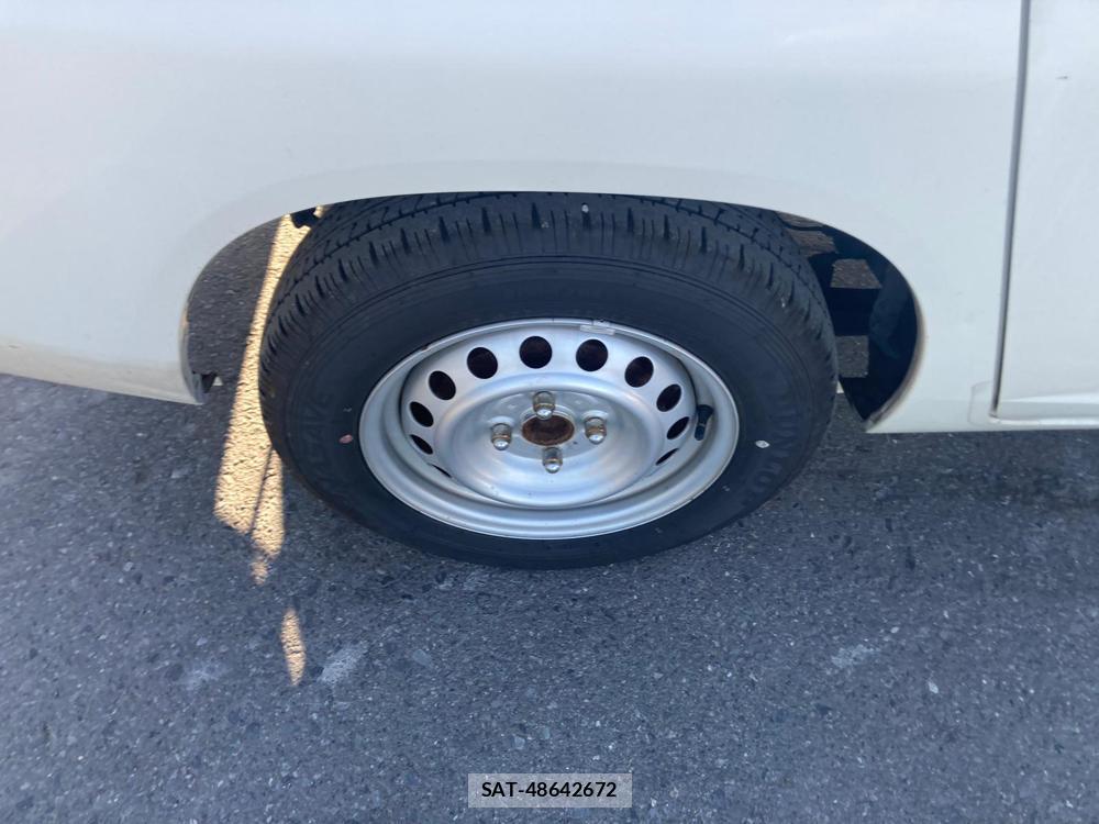 Toyota SUCCEED VAN 2019-08 1329129-31