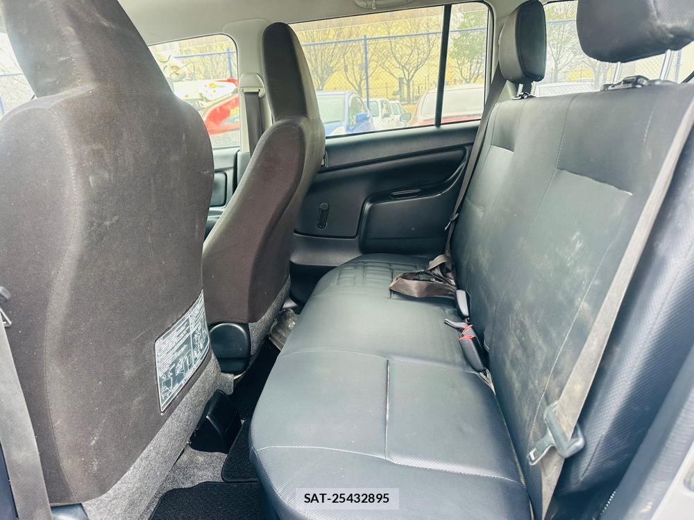 Toyota SUCCEED VAN 2019-04 4623574-9