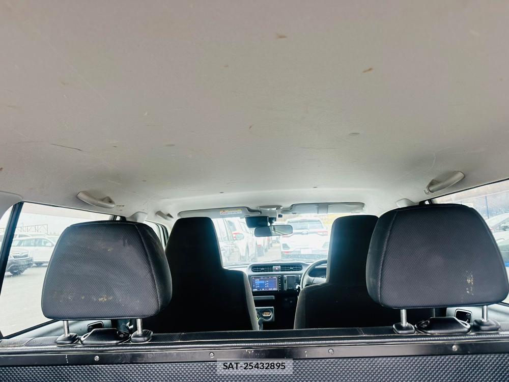 Toyota SUCCEED VAN 2019-04 4623574-25