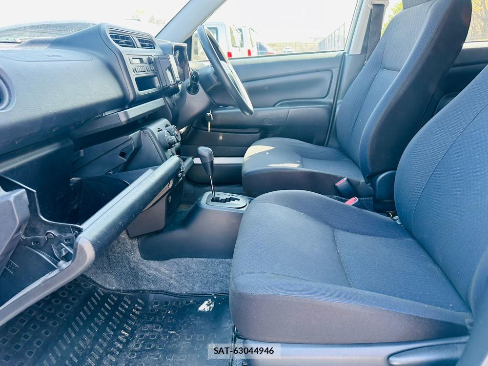 Toyota SUCCEED VAN 2020 5852431-10