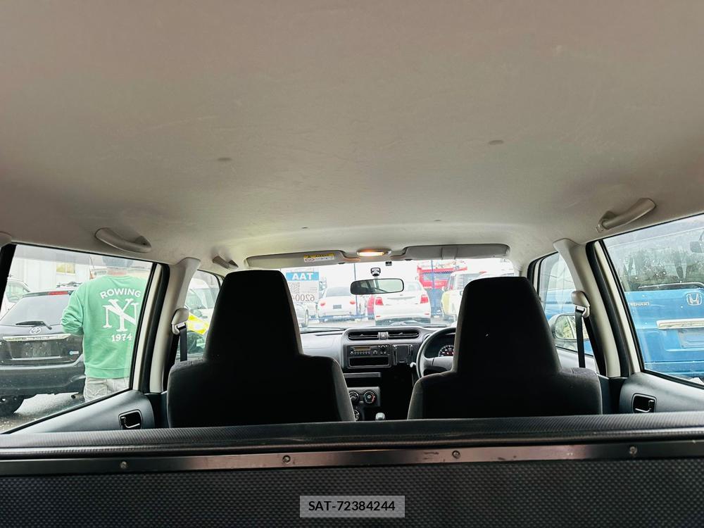 Toyota SUCCEED VAN 2019 5852427-25