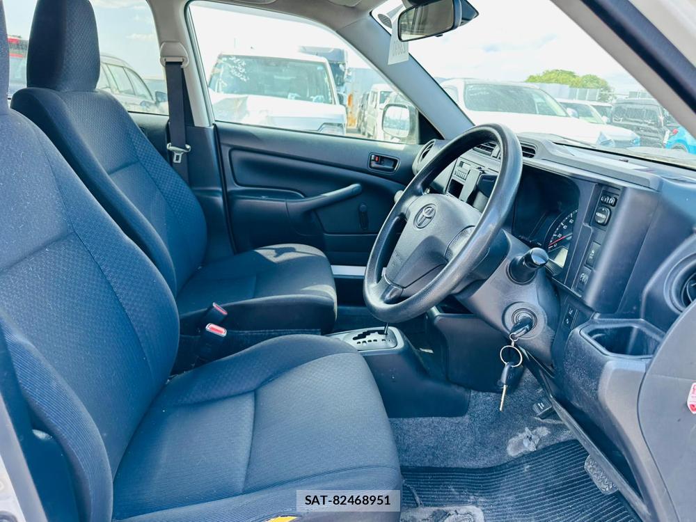 Toyota SUCCEED VAN 2019-03 6206836-11