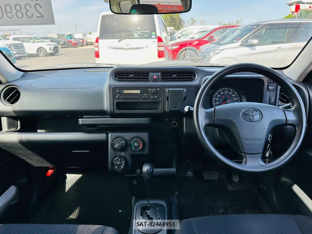 Toyota SUCCEED VAN 2019-03 6206836-12