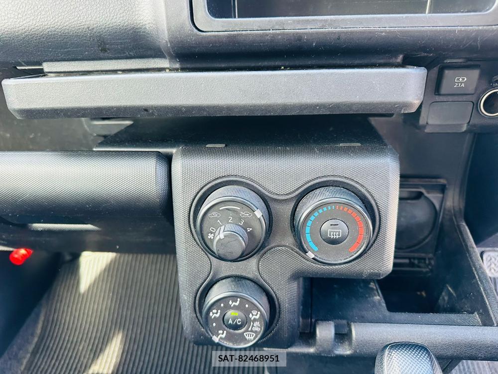 Toyota SUCCEED VAN 2019-03 6206836-19