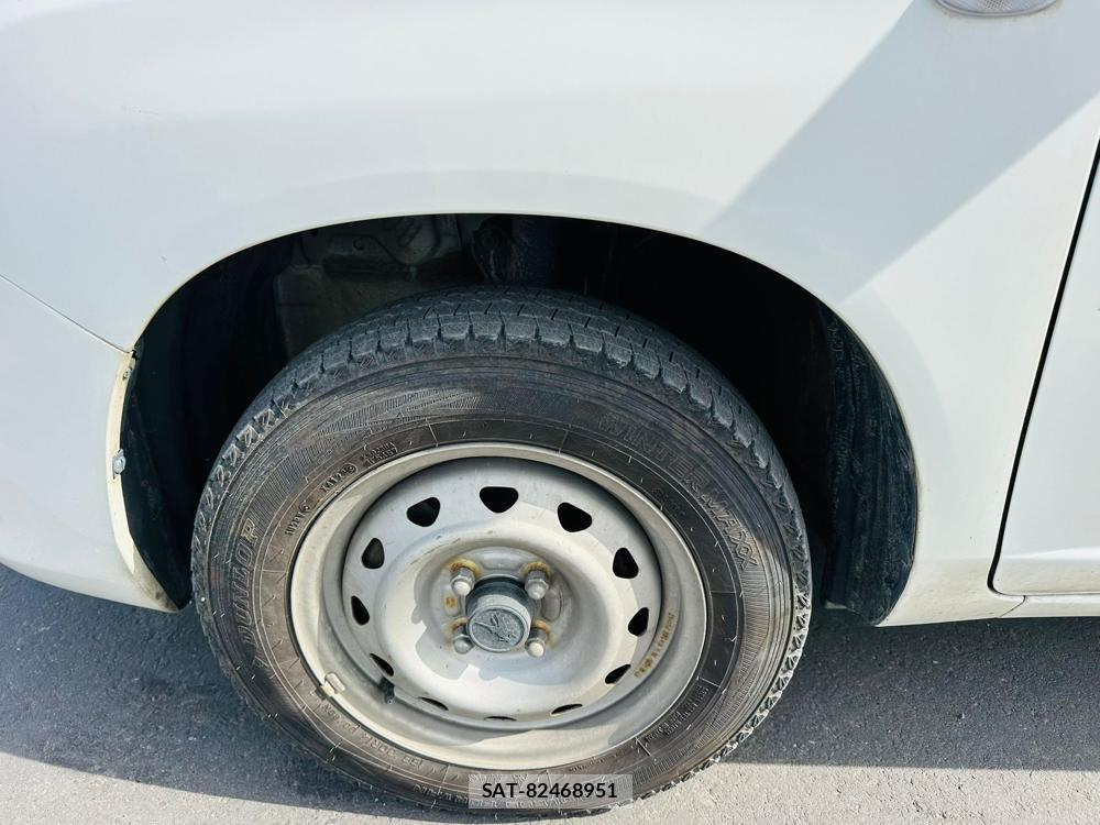 Toyota SUCCEED VAN 2019-03 6206836-30