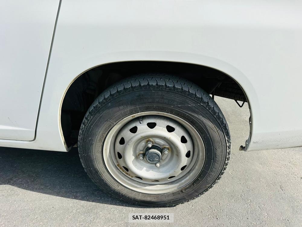 Toyota SUCCEED VAN 2019-03 6206836-31