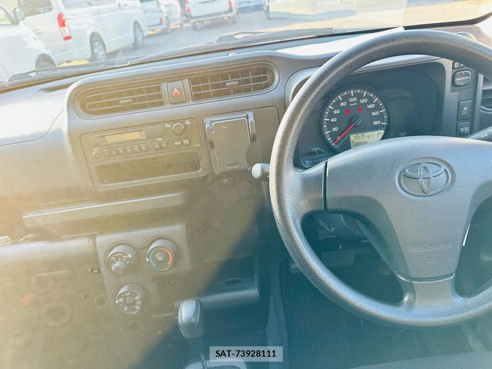 Toyota SUCCEED VAN 2019-03 6219005-13