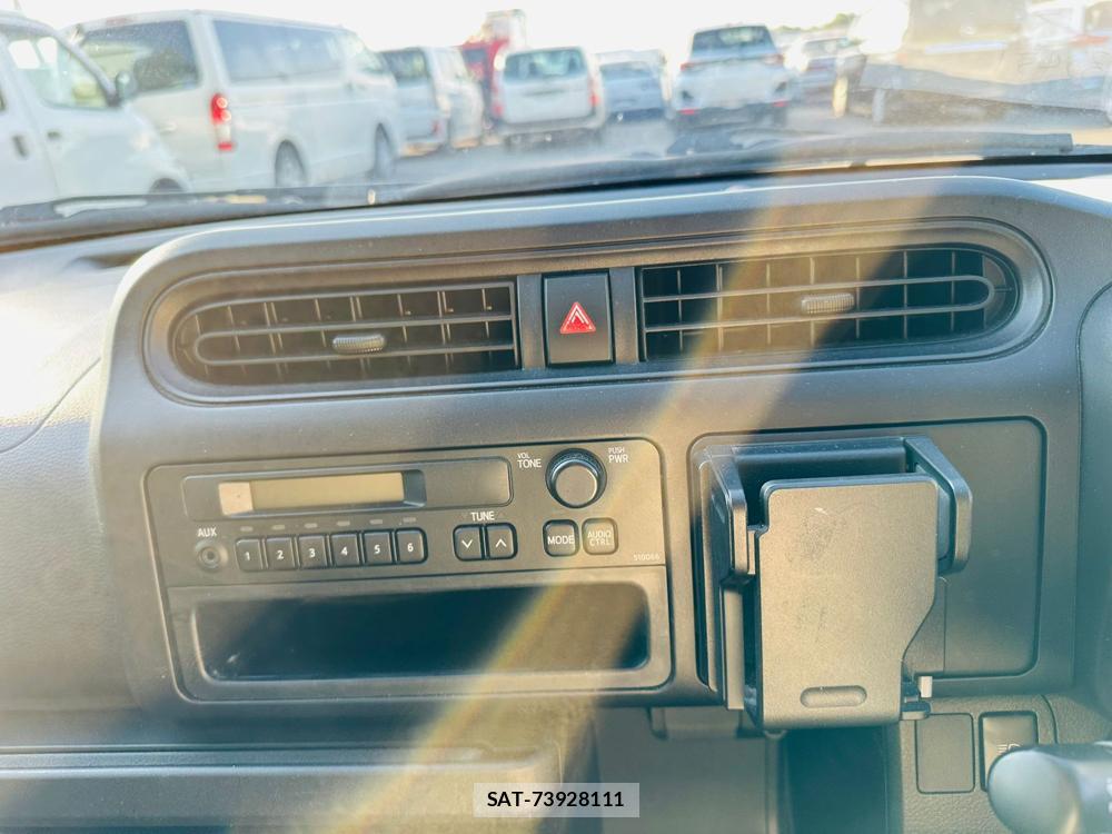 Toyota SUCCEED VAN 2019-03 6219005-18