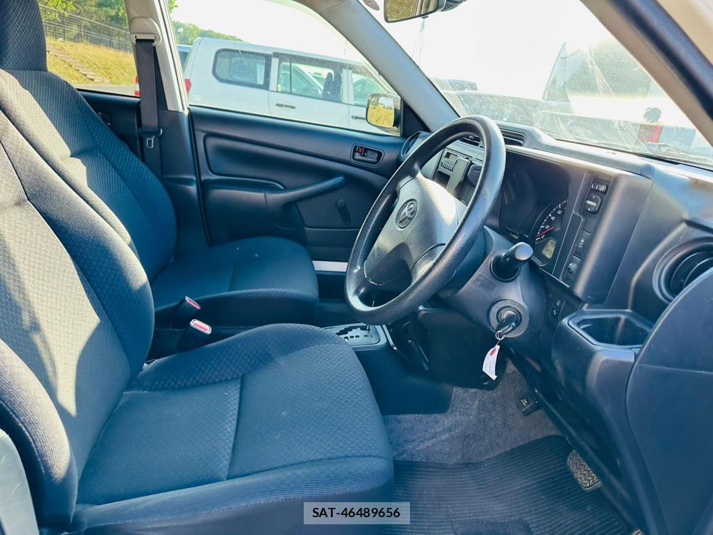 Toyota SUCCEED VAN 2019-09 6206838-11