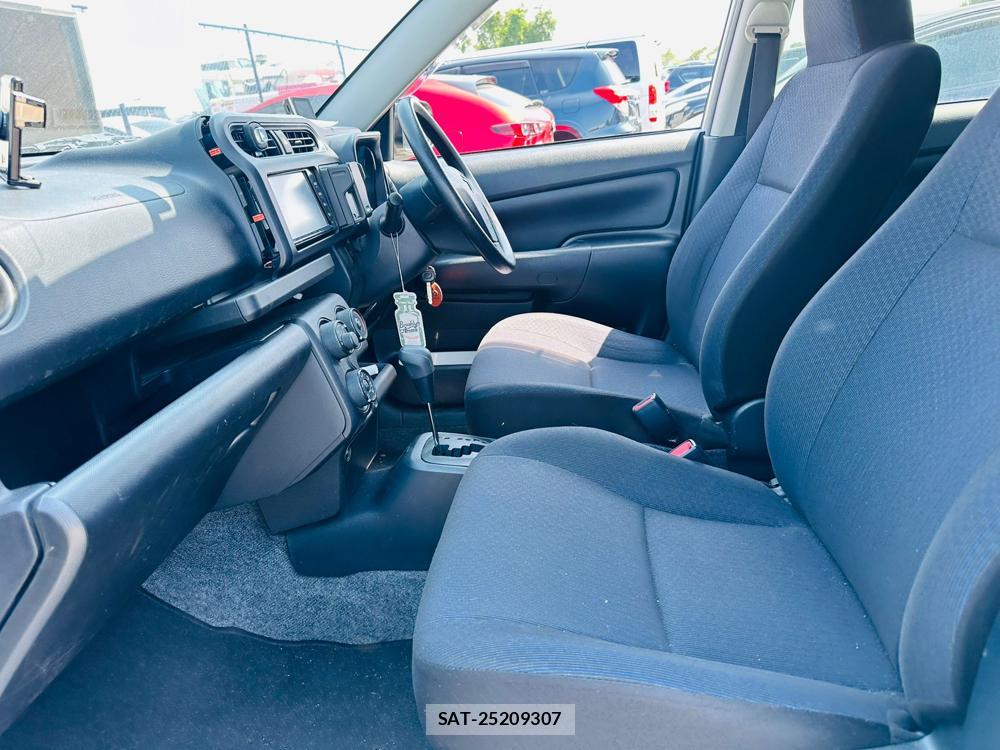 Toyota SUCCEED VAN 2019 6715360-10