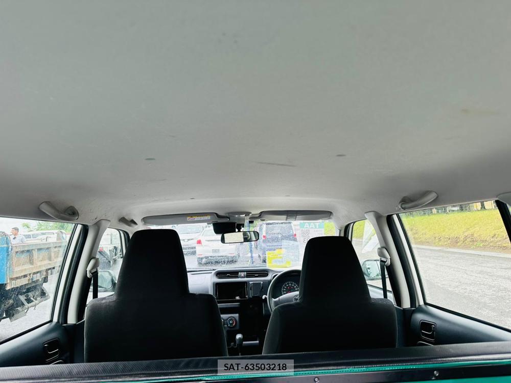 Toyota SUCCEED VAN 2020 7171824-24