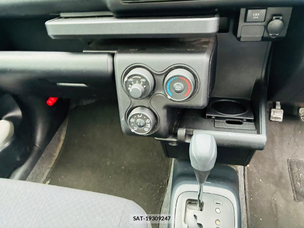 Toyota SUCCEED VAN 2020-03 7369161-19