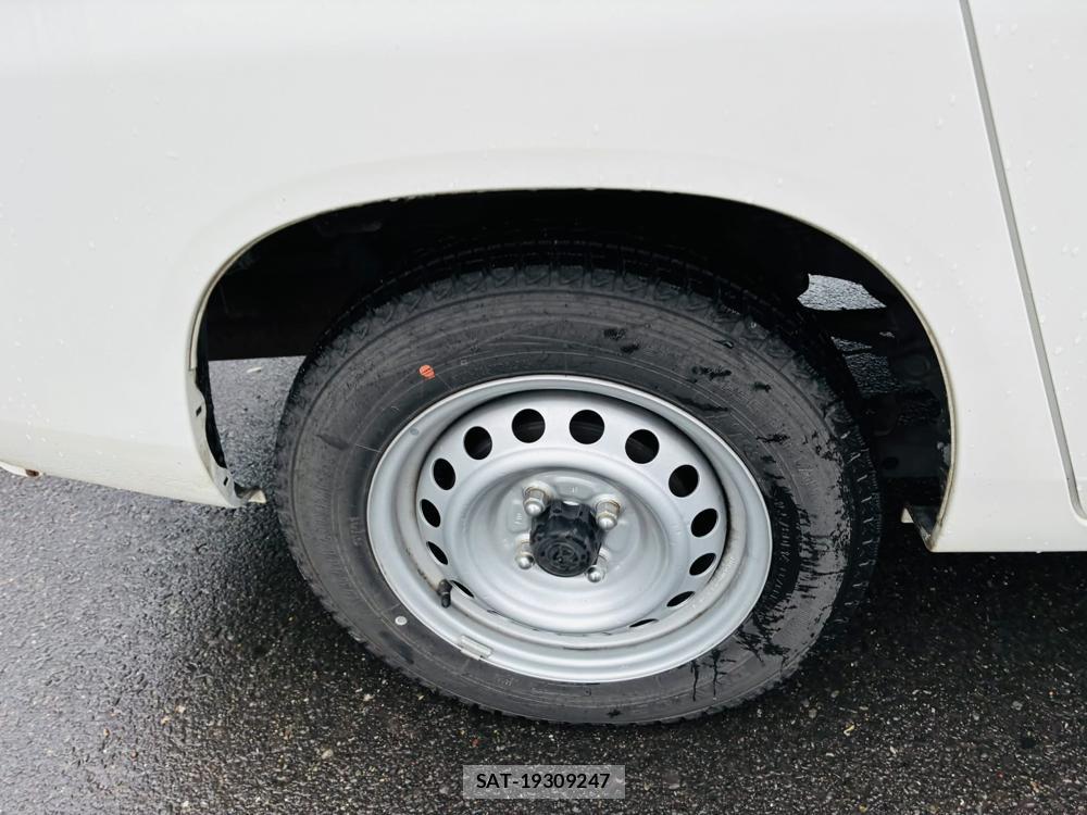 Toyota SUCCEED VAN 2020-03 7369161-27