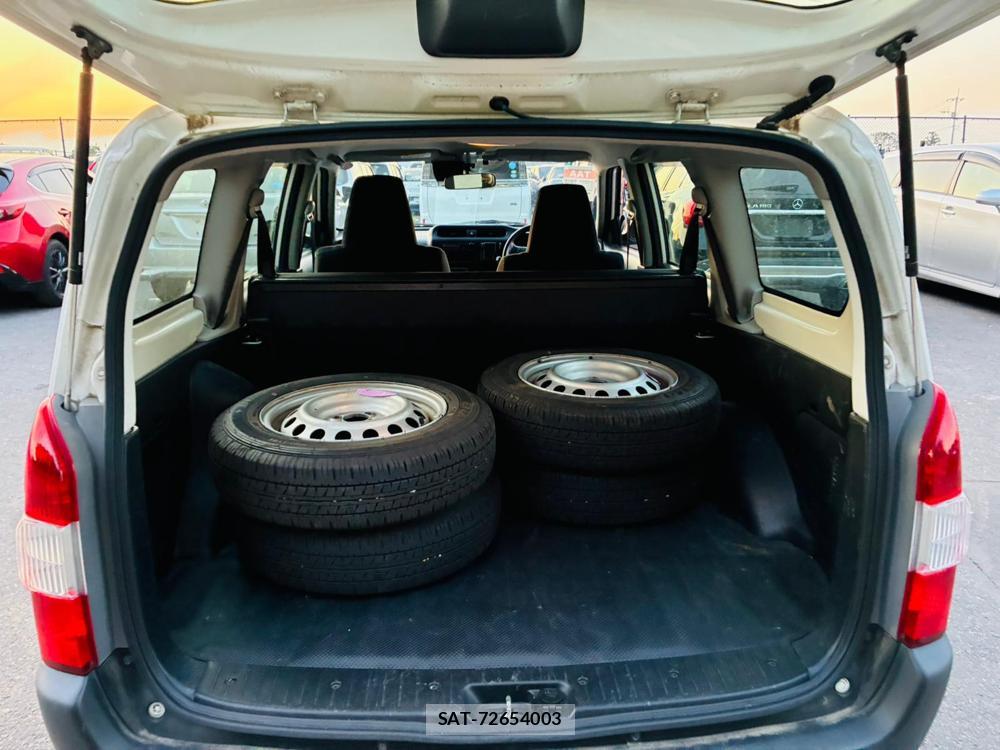 Toyota SUCCEED VAN 2019-06 7683579-25