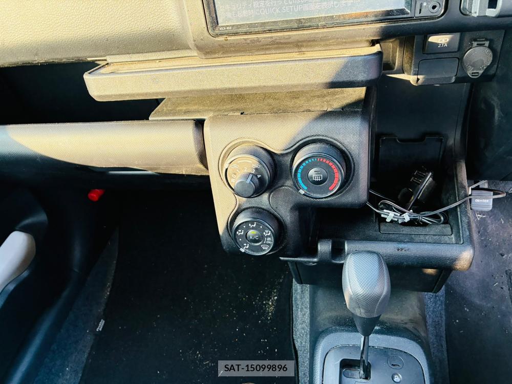 Toyota SUCCEED VAN 2019-06 7746818-18