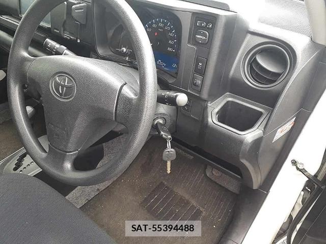 Toyota SUCCEED VAN 2020-04 8044941-10