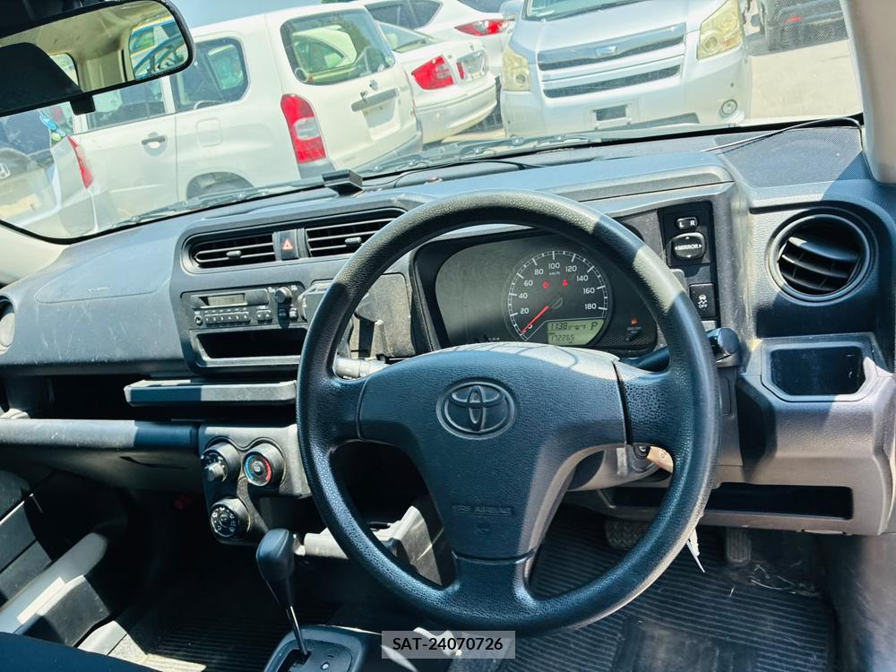 Toyota SUCCEED VAN 2019-04 8044942-14